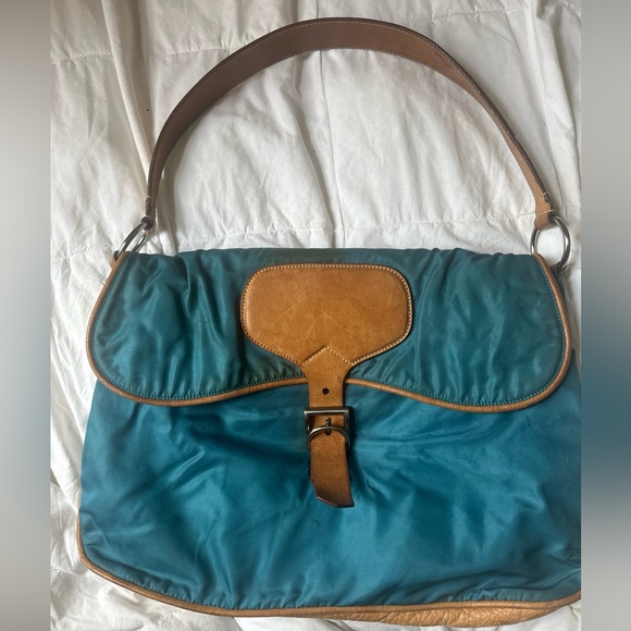 Vintage Prada messenger bag plus dust cover - Picture 1 of 15